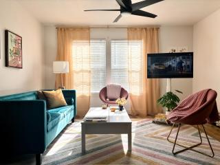 Convenient Downtown Stays - Houston - 0