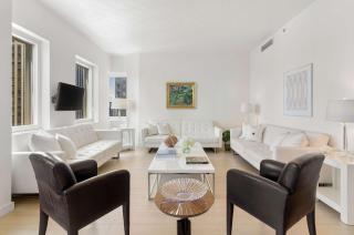 Manhattan Exclusive Apartment Midtown NYC Luxury Penthouse Sleeps 8 - New York - 8