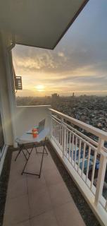 Modern and Cozy 2-Bedroom Condo in Prime Location - Manila - 5