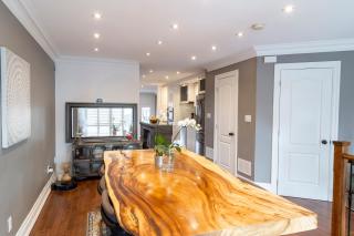 Beautiful 3BR House in the Heart of Greek Town - 0