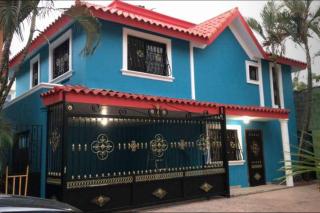 House-Blue-Mary - La Viva - 0
