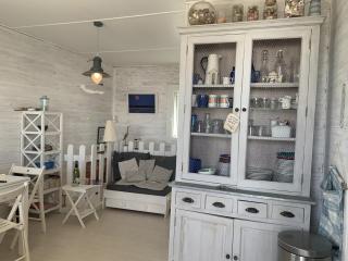Coquet Chalet à 50m de la Plage - 6 Pers, Terrasse, TV, Lave-vaisselle - FR-1-796-42 - Gruissan - 8
