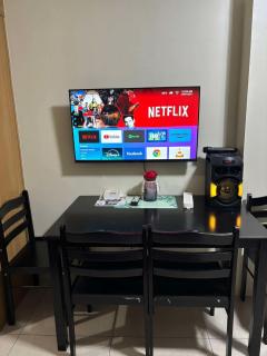 Shell Residences Moa hotel apartment - Manila - 6