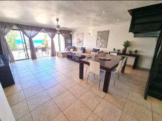 108 The Bermudas 3 bedroom beachfront Umhlanga Rocks - Durban - 9