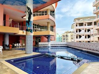 Wisdom burg Bangsaen, Pool, Gym - Ban Rong Khoei - 7