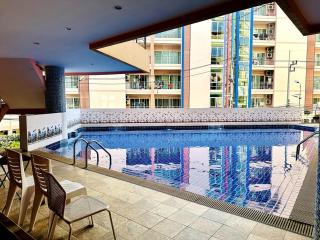 Wisdom burg Bangsaen, Pool, Gym - Ban Rong Khoei - 4