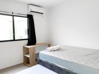 3 bedroom house, private pool, BBQ, parking - Estancia Vieja - 1