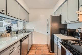 Your Modern King Suite Getaway - Sleeps 4 - Pool, Prkg - Austin - 9