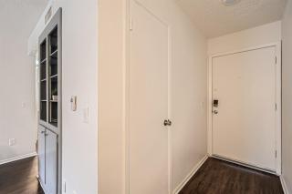 Your Modern King Suite Getaway - Sleeps 4 - Pool, Prkg - Austin - 3