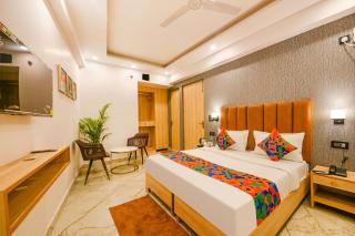 FabHotel Tree House - Nr Yashobhoomi Convention Centre - 2