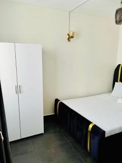 Chic & Cozy Apartment with Balcony Views Kisumu Terrace - Kisumu - 9