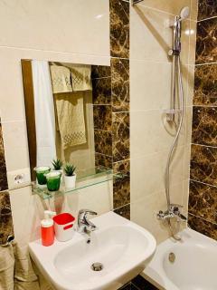 Adorable Sunny Apartment with Free Pool and Mall Access - 5