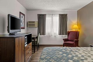 Rodeway Inn Billings Logan Intl Airport Near St Vincent Hospital - Billings - 3