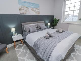 Malcolm Miller House - 1