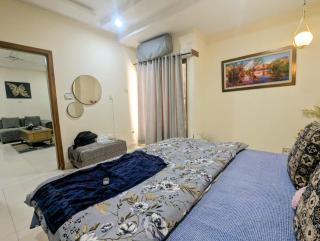Elite 1-Bed Apartment In E11-2 - Islamabad - 8