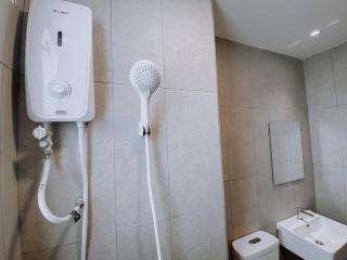 Cozy Kenwingston Platz KL 2-5 Pax 2BR & 2BR FrePakin Netflix 2802 - 2