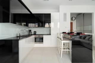 Piekny Apartament z Ogrodkiem i Tarasem & Parking by Noclegi Renters - 8