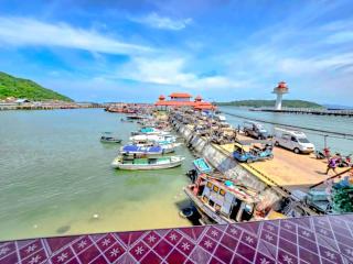 Tai Note's Room - Ko Si Chang - 1
