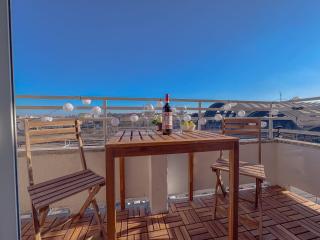 Spacious Apartment with Romantic Balcony and 2 Bathrooms - Milan - 9