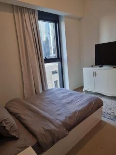 Luxury 2 Bedroom Act 1 Apartment - 5