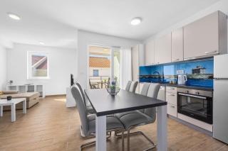 Apartments Tim & Klara - Sunny Cres Island - 1