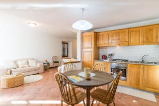 Casa Bar - Cozy Apartments Lake Como - Dongo - 1
