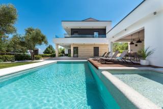 Luxurious Villa Laurea near Labin with Pool, Sauna & Sea View - Labin - 9