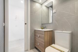 Madrid Riverside Studios con parking incluido ALQUILER TEMPORAL - Madrid - 1