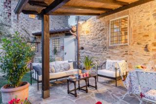 Dimora delle Camelie, a traditional stylish house - 4