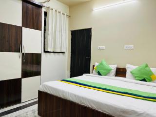 Taj Homestay Agra - Agra - 4