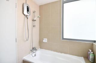Cozy 4BR Apt FREE Parking Near Lalaport KLCC - Kuala Lumpur - 4