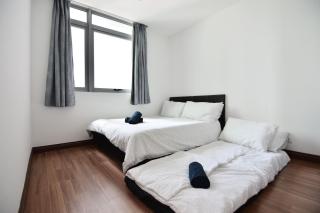 Cozy 4BR Apt FREE Parking Near Lalaport KLCC - Kuala Lumpur - 1
