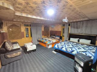 Dewan Guest House - Tangmarg - 2