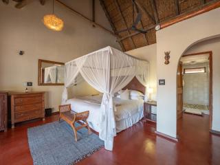 Shibula Safari Lodge - Welgevonden Game Reserve - 5