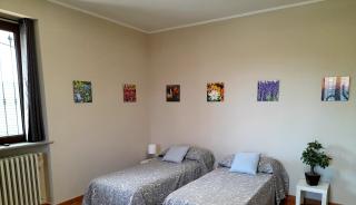 WHITE HOUSE - Nizza Monferrato - 1
