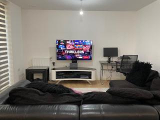 2BR-Sleeps4-Parking-Balcony-NearCityCentre - Londra - 5