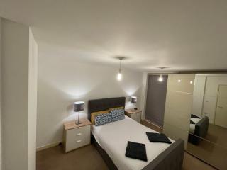 2BR-Sleeps4-Parking-Balcony-NearCityCentre - Londra - 9