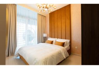 Keyrock Living - Luxury 1BR Apartment with Lake View in Business Bay - Dubai - 8