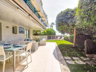 Luxury Seaview Apartment by Hello Homes Sitges - Sitges - 3