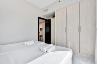 1BR Oasis with Pool, Gym, and Kid's Playground - Dubai - 1