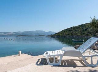 Spacious and Cozy Seafront Apartments - Putniković - 4