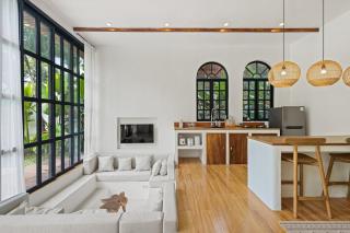 Mediterranean 2BR Villa Ellure Ember with Pool & Lush Garden - Jimbaran - 5