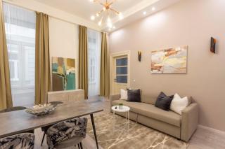 Quiet Center Apartment near Heroes Square by Cavaland - Budapest - 0