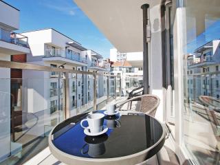 Dom & House Apartments By the River in Gdańsk with Pool, Sauna and Gym - 3