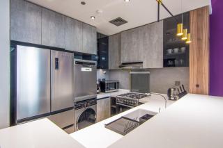 MBL Royal, JLT -One Bedroom with Lake View - 1