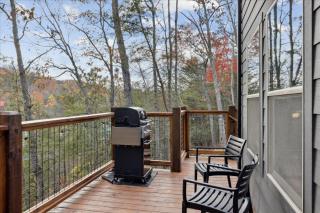 Brand New! Hot Tub, Axe Throwing, Firepit, Arcade - Sevierville - 4