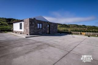 Wine House by Ponta Negra Azores - Altares - 1
