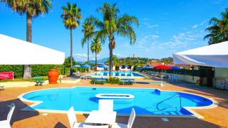 Solone Beach Resort - 9
