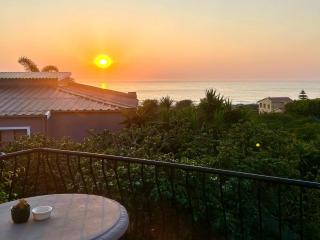 Sea Whisper Guest House - Jeffreysbaai - 8