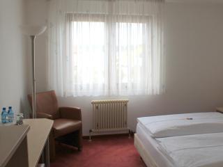 Hotel am Bad - Esslingen - 1